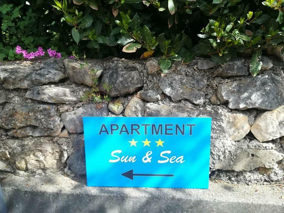 Apartment Sun & Sea คิร์ก ภายนอก รูปภาพ