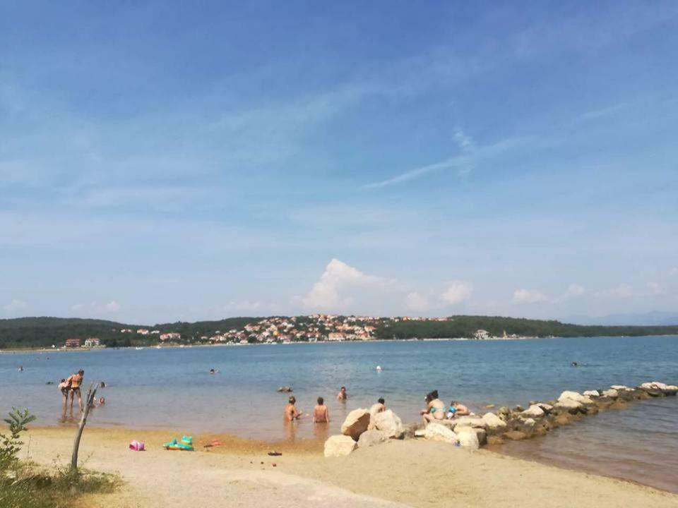 Apartment Sun & Sea คิร์ก ภายนอก รูปภาพ